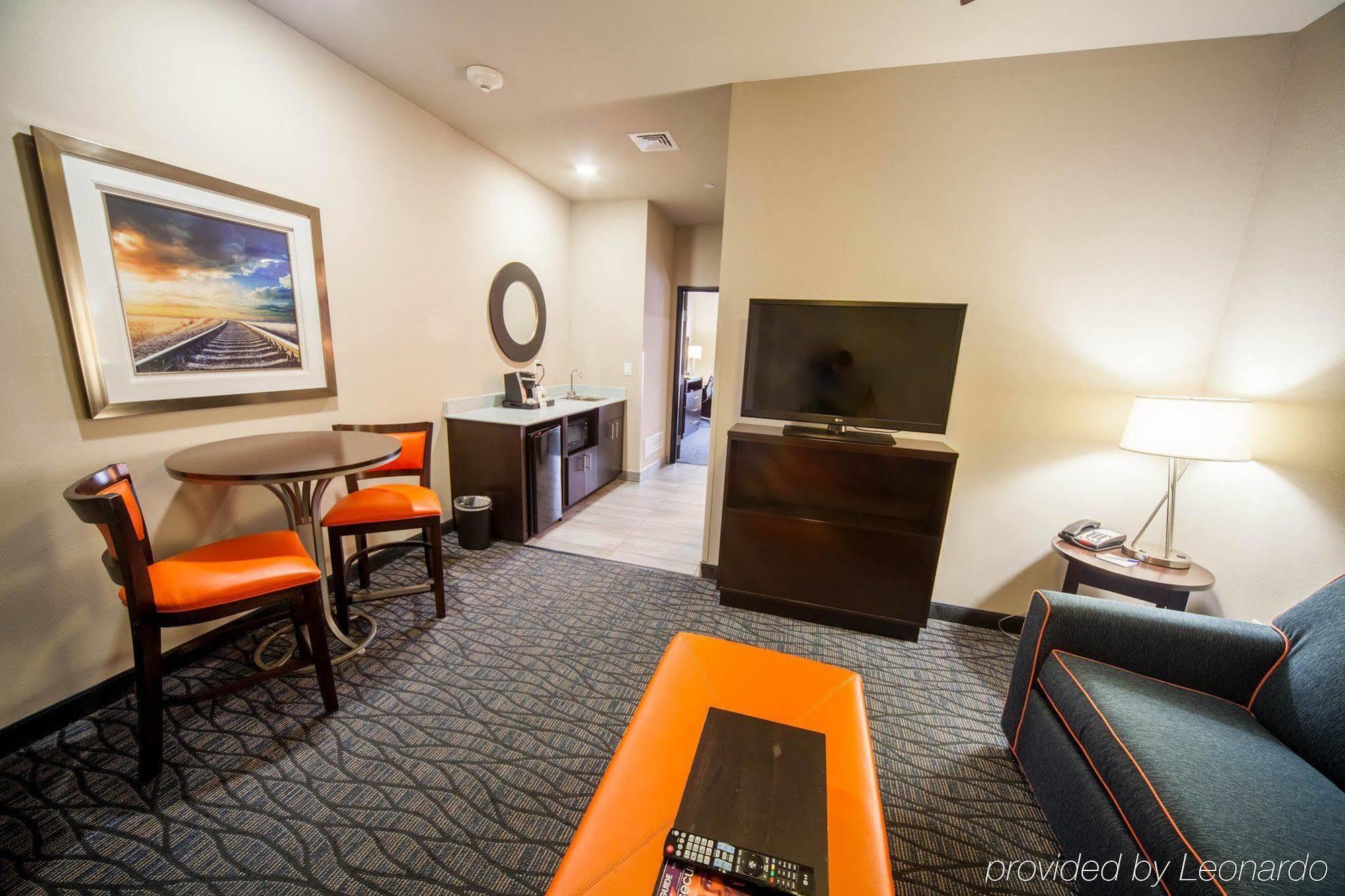 Holiday Inn Express & Suites Oklahoma City Southeast By Ihg Exterior photo